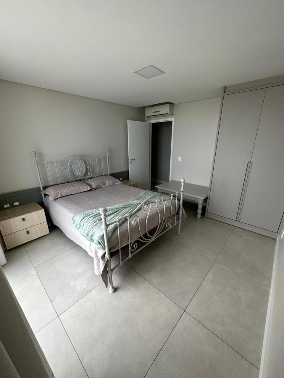 Apartamento Frente Mar Na Baia De Porto Belo Exteriér fotografie