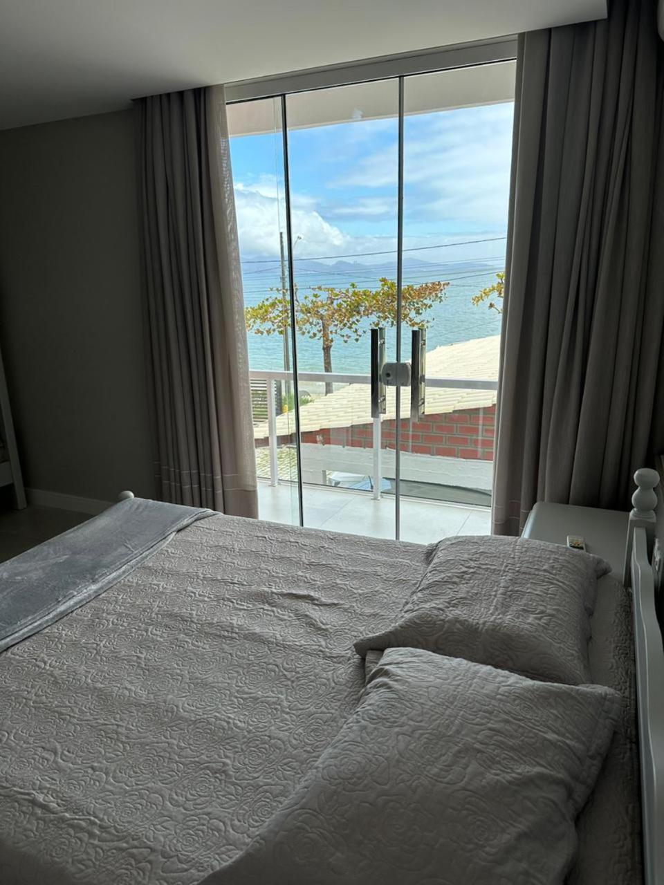 Apartamento Frente Mar Na Baia De Porto Belo Exteriér fotografie