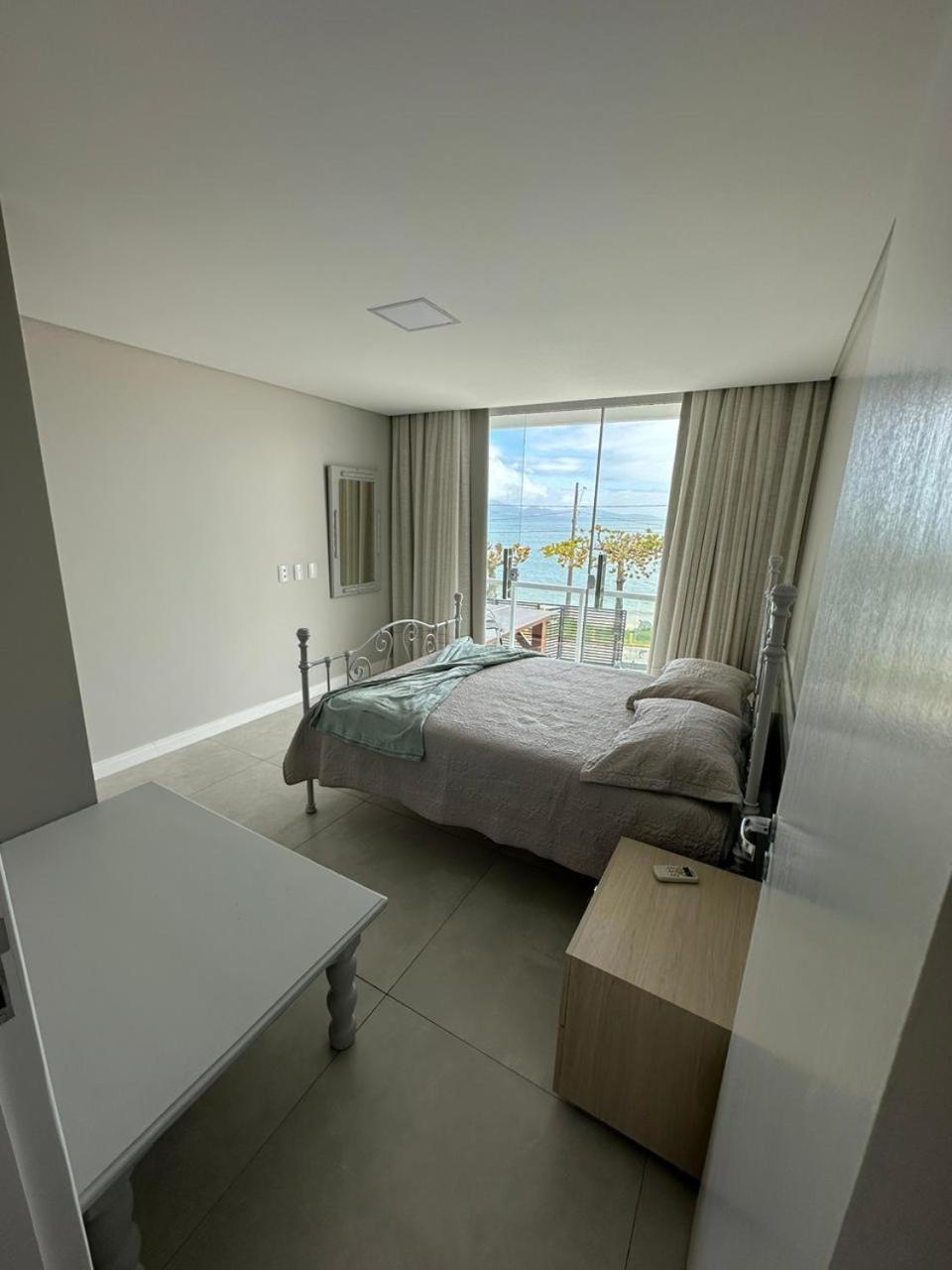 Apartamento Frente Mar Na Baia De Porto Belo Exteriér fotografie